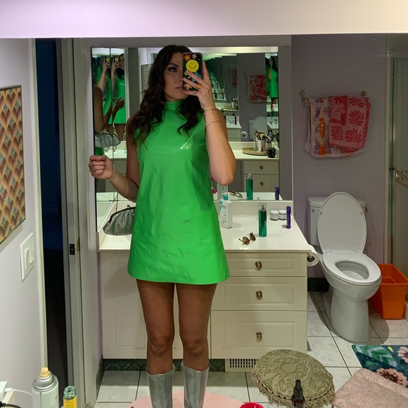 Meet The Posher - Picture 3 of 5